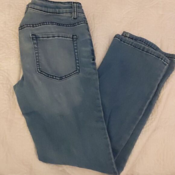 Cat and jack bootcut girls jeans size 10 plus - Picture 1 of 2